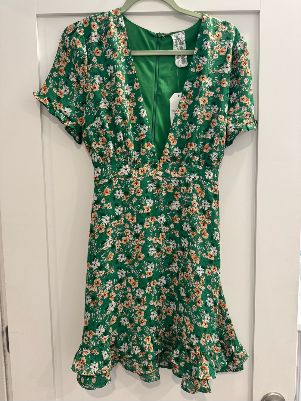 Sadie & Sage Green Floral Deep V-Neck Mini Dress